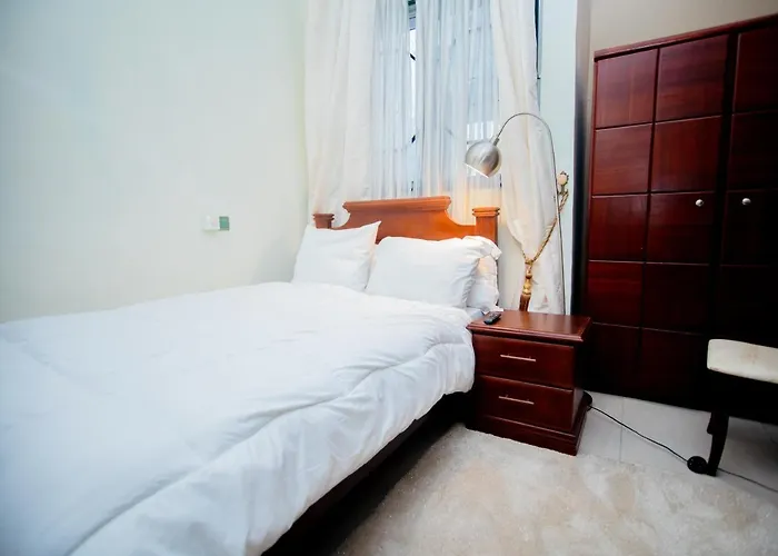 Aduk Guest House Airport City Accra